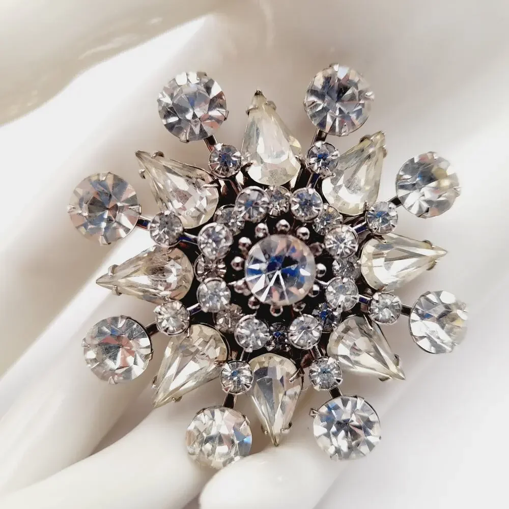 Vintage 1950s Unsigned Wedding Brooch, Riveted Three Dimensional Flower Pin - Picture 2 of 10